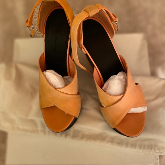 Balenciaga salmon/pink wedges - Picture 6 of 8